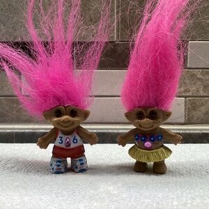 Vtg Set of 2  Ace Novelties  Mini Troll Dolls w/ Jewels  Hula Girl & Basketball
